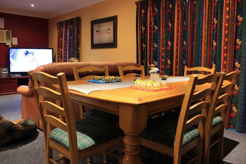Popular Family And Pet Friendly Modern Cosy Bach Wifi Villa Hanmer Springs Bagian luar foto